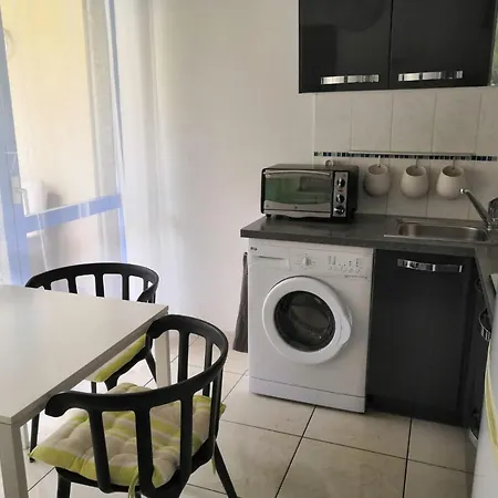 T2 En Rez De Chaussee Apartment