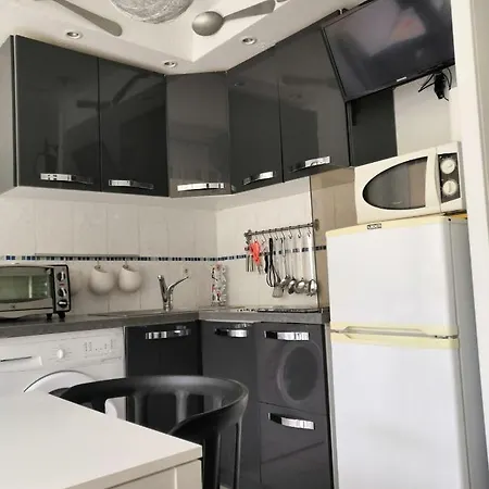 Apartment T2 En Rez De Chaussee *